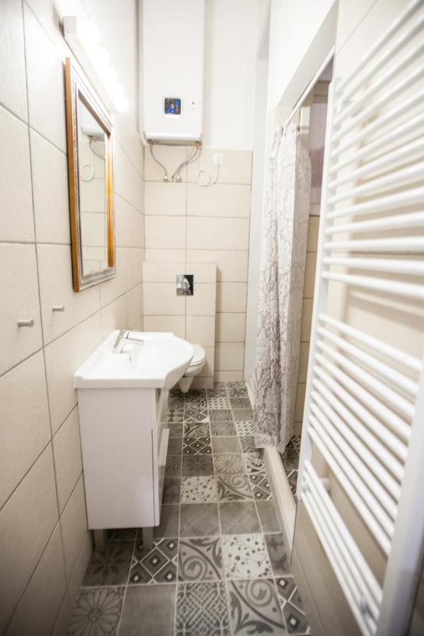 N40 By Small Home Budapeste Exterior foto