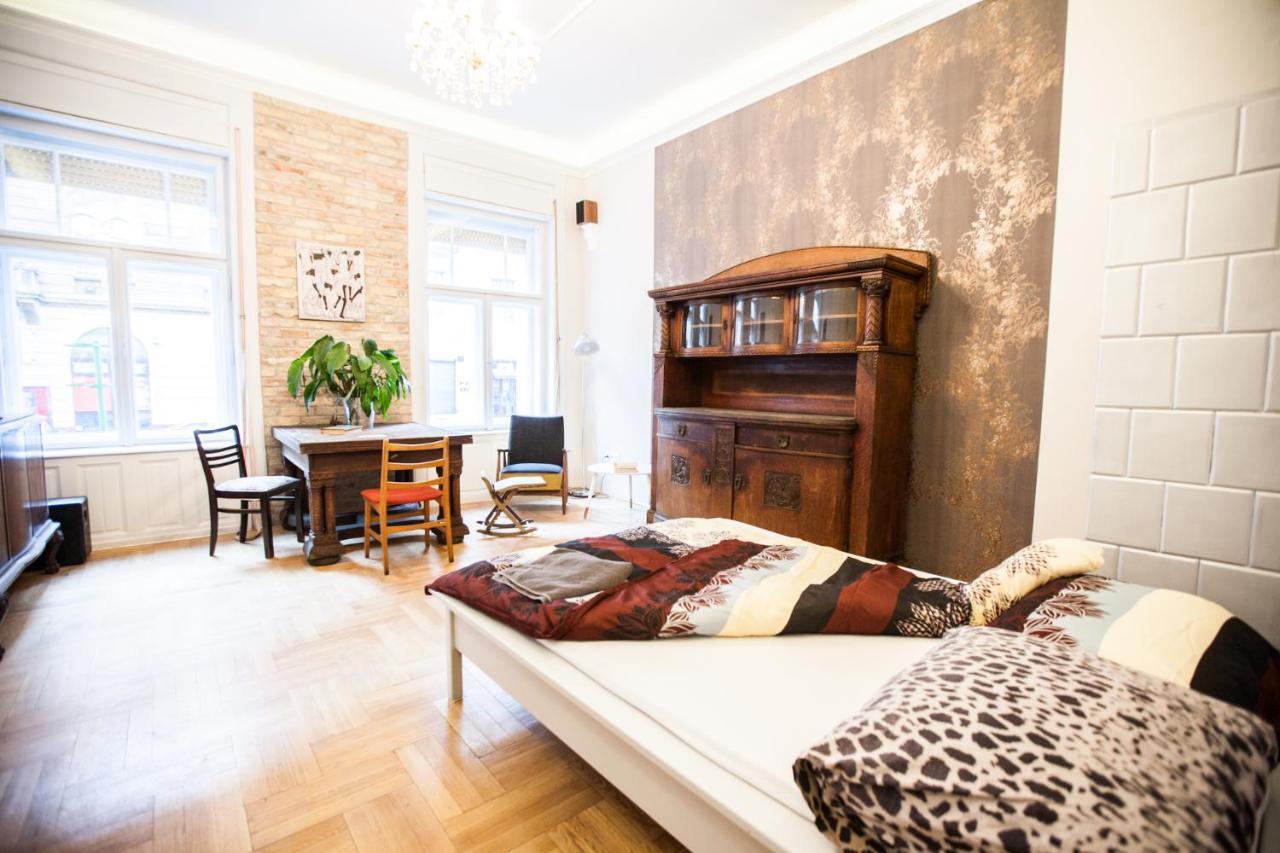 N40 By Small Home Budapeste Exterior foto