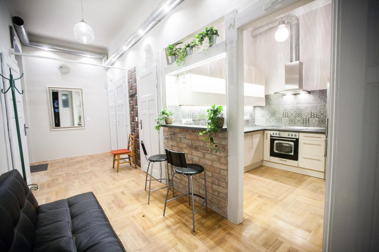 N40 By Small Home Budapeste Exterior foto