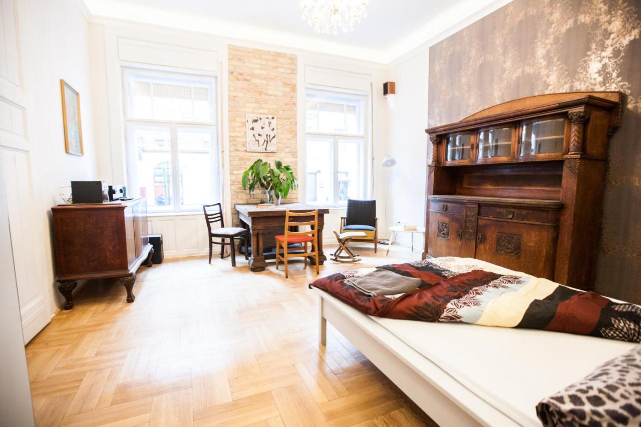 N40 By Small Home Budapeste Exterior foto